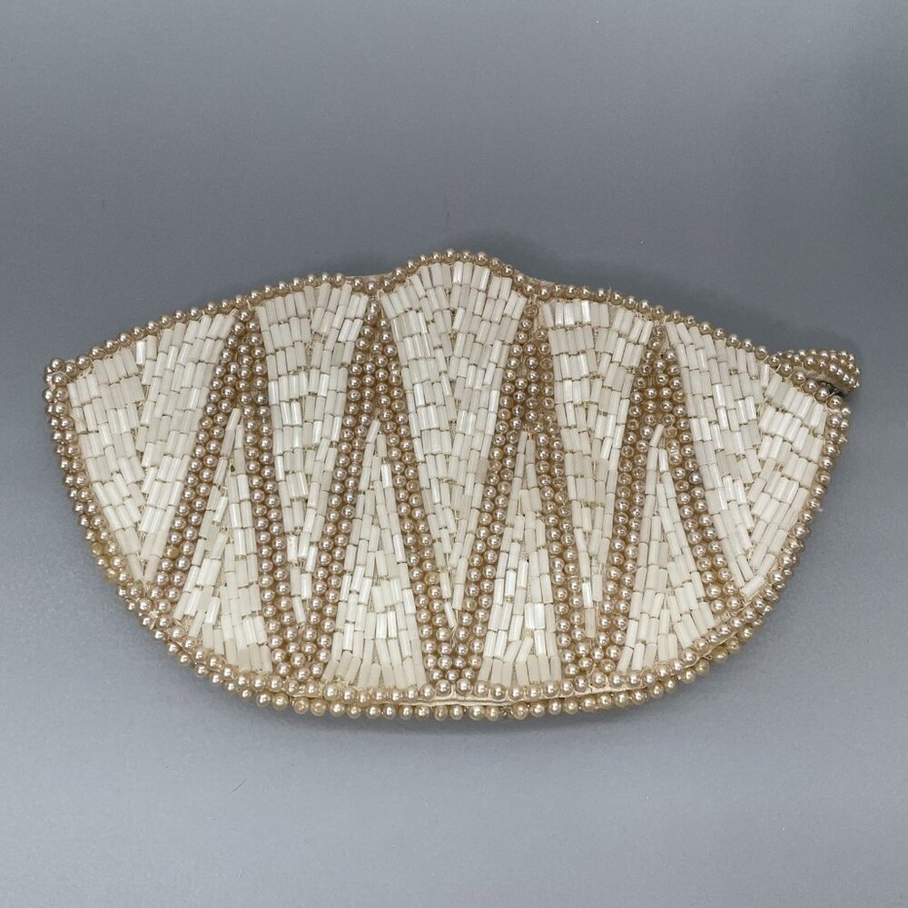 Elegant White and Gold Beaded Clutch